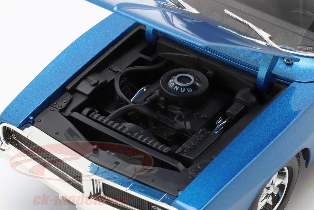 Dodge Charger R/T year 1969 blue metallic 1:18 Maisto