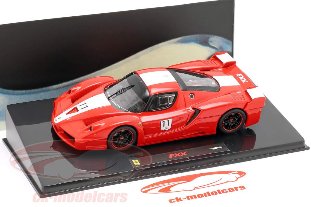 Ferrari FXX º 11 vermelho com listras brancas 1:43 HotWheels Elite
