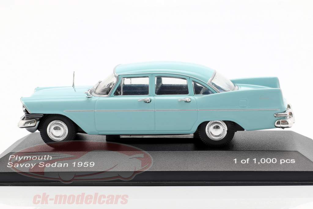 Plymouth Savoy sedan Bouwjaar 1959 lichtblauw 1:43 WhiteBox