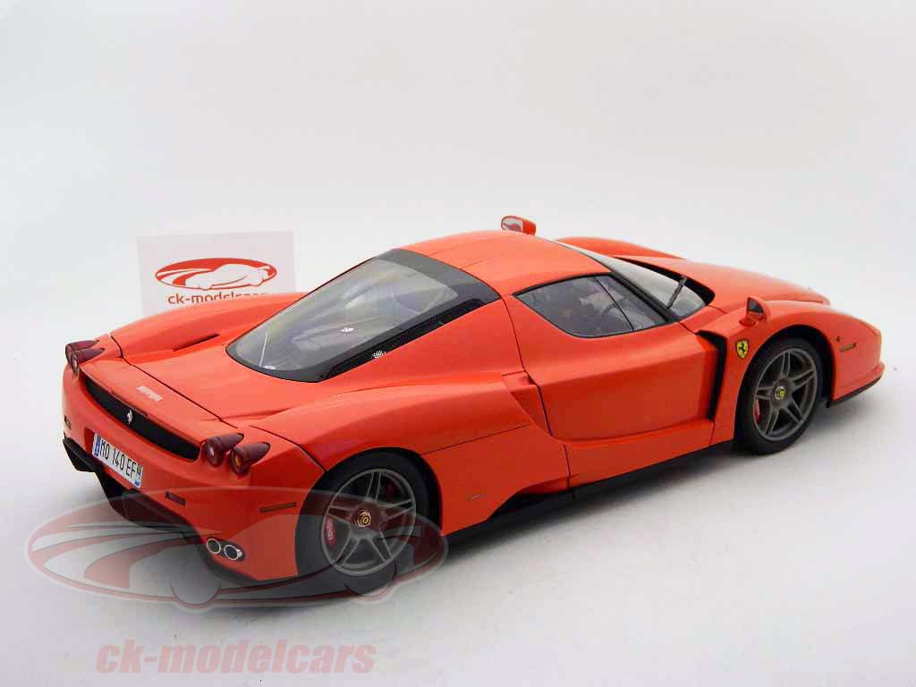 Enzo Ferrari 1/12スケールモデル 1/12 Enzo Ferrari Yellow Ver. Semi-Assembled Premium Model