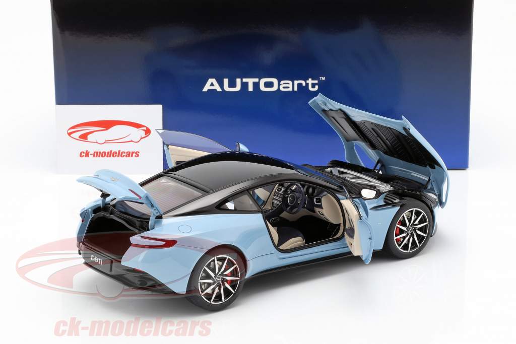 Aston Martin DB11 Coupe Baujahr 2017 hellblau metallic 1:18 AUTOart