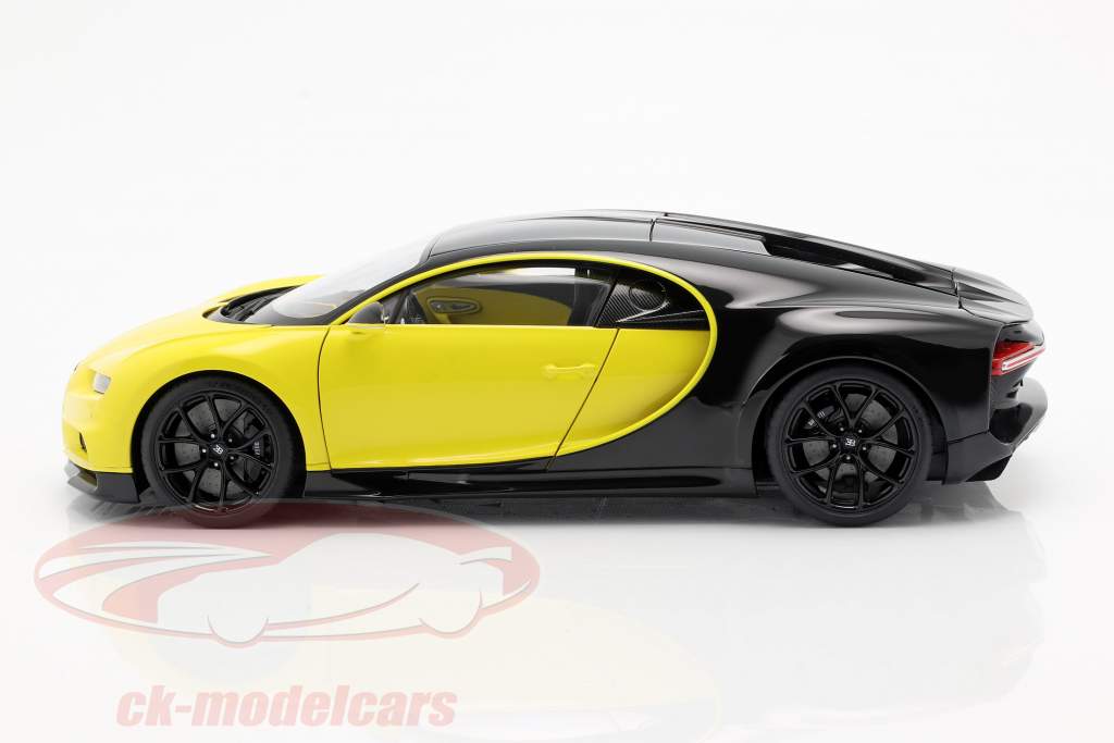 Bugatti Chiron année de construction 2017 jaune / noir 1:18 AUTOart
