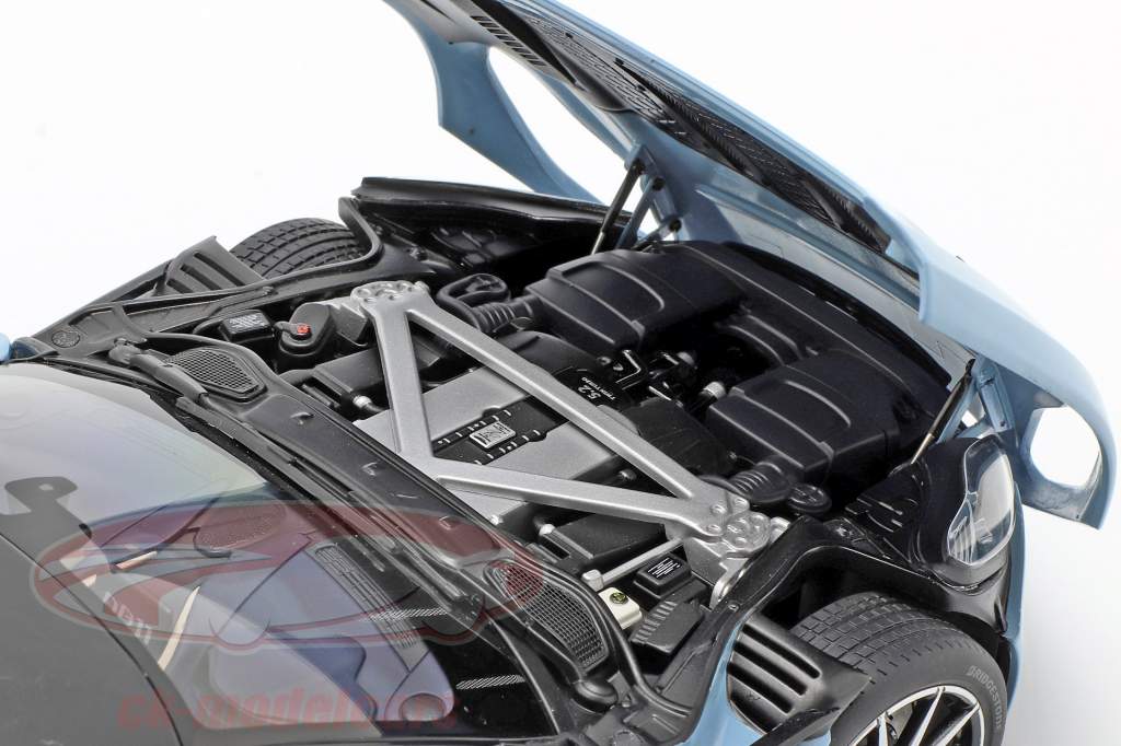 Aston Martin DB11 coupe Bouwjaar 2017 lichtblauw metalen 1:18 AUTOart