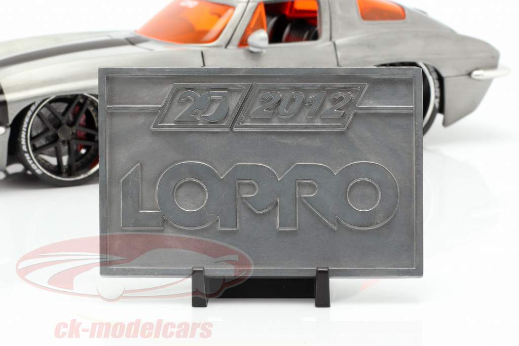 Chevy Corvette Stingray año de construcción 1963 plata / negro 1:24 Jada Toys