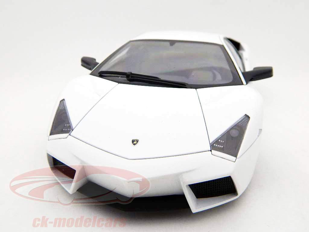 Lamborghini Reventon tapis blanc 1:18 AUTOart