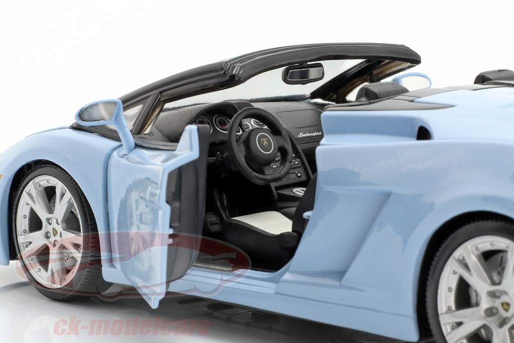 Lamborghini Gallardo Spyder bleu clair 1:18 Maisto