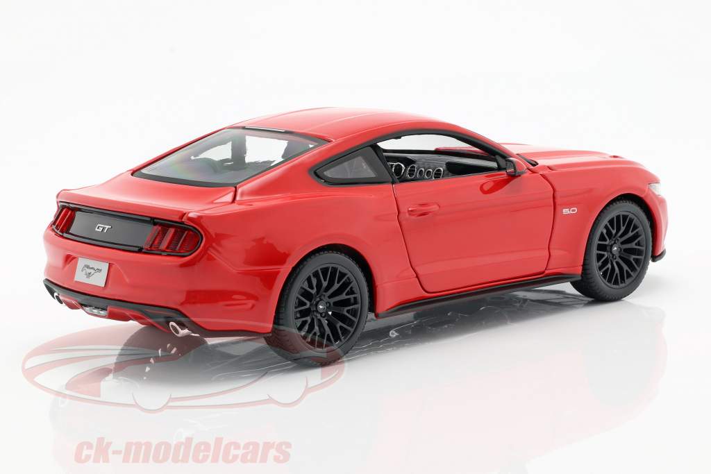 Ford Mustang Année de construction 2015 rouge 1:18 Maisto