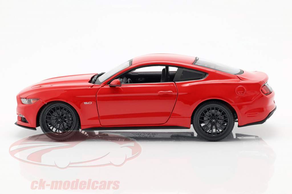 Ford Mustang Année de construction 2015 rouge 1:18 Maisto