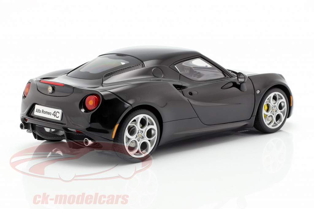 阿尔法罗密欧 4C 2013年 黑色 1:18 奥拓阿 AUTOart