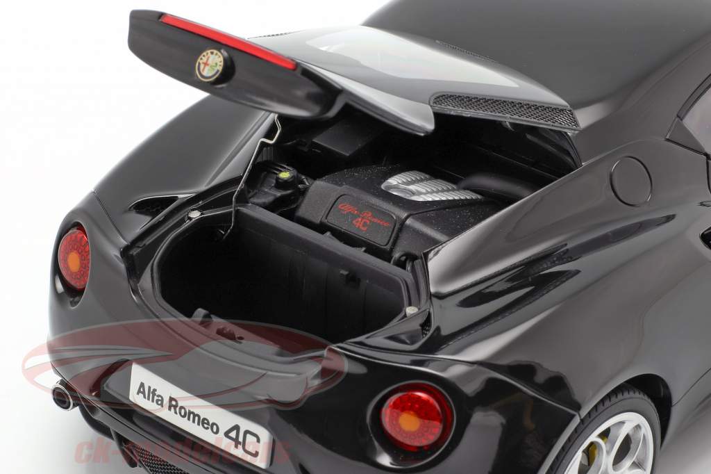阿尔法罗密欧 4C 2013年 黑色 1:18 奥拓阿 AUTOart