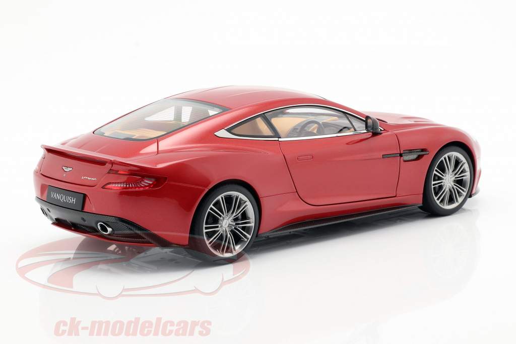 Aston Martin Vanquish Year 2015 volcano red 1:18 AUTOart