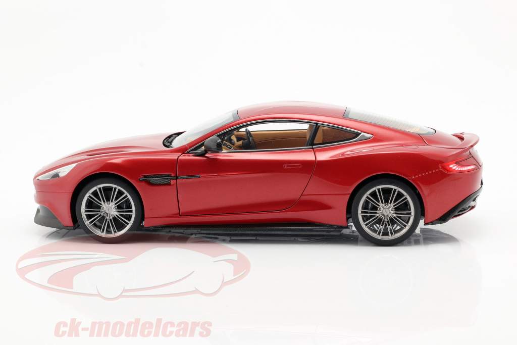 Aston Martin Vanquish Year 2015 volcano red 1:18 AUTOart