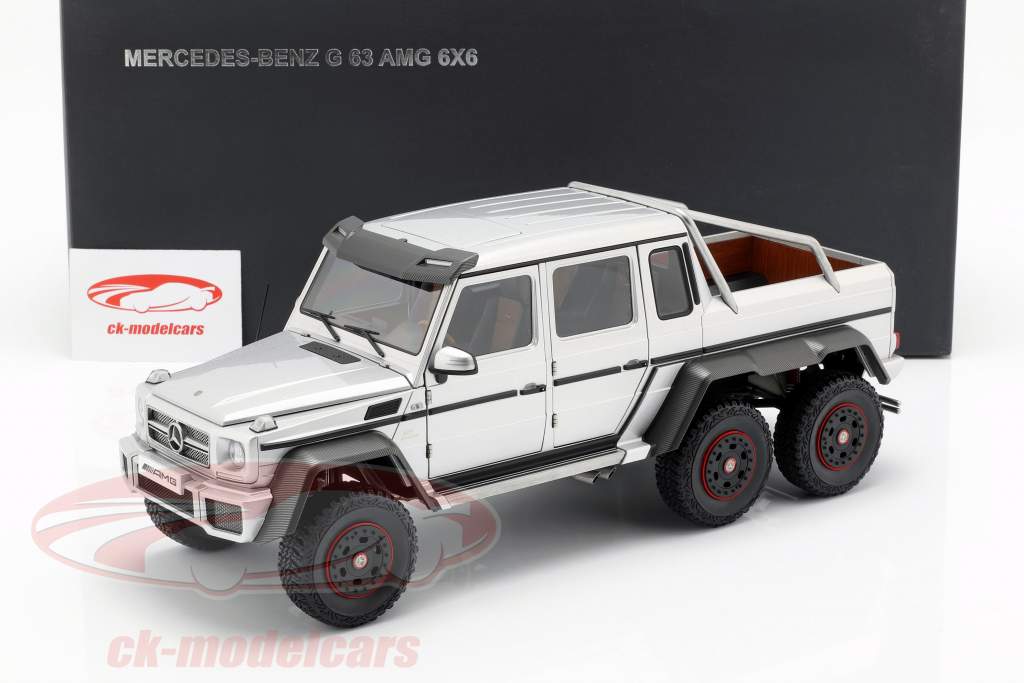 Mercedes-Benz G63 AMG 6x6 Baujahr 2013 silber 1:18 AUTOart