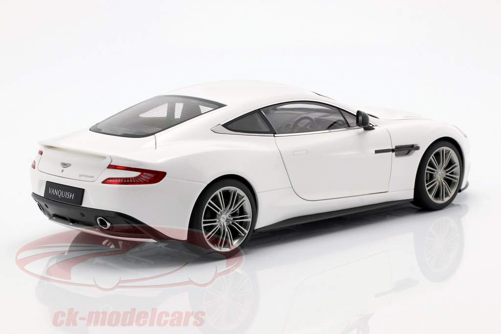 Aston Martin Vanquish año 2015 blanco 1:18 AUTOart