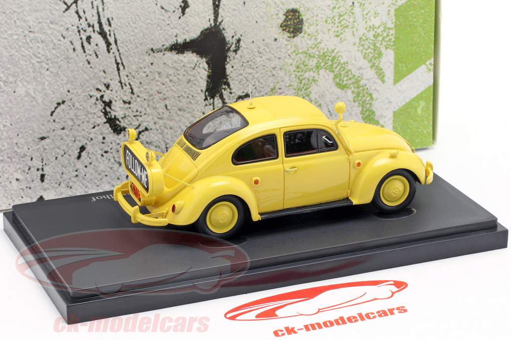 Volkswagen VW Käfer Follow Me Berlin-Tempelhof année de construction 1954 jaune 1:43 AutoCult