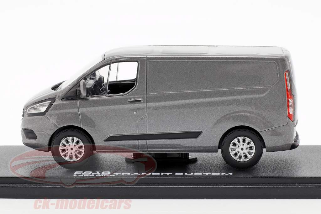 Ford Transit Custom V362 MCA Opførselsår 2018 grå metallisk 1:43 Greenlight