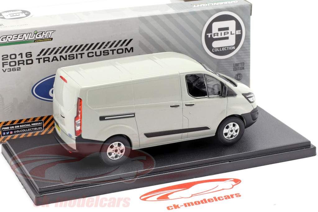 Ford Transit Custom V362 year 2016 silver metallic 1:43 Greenlight