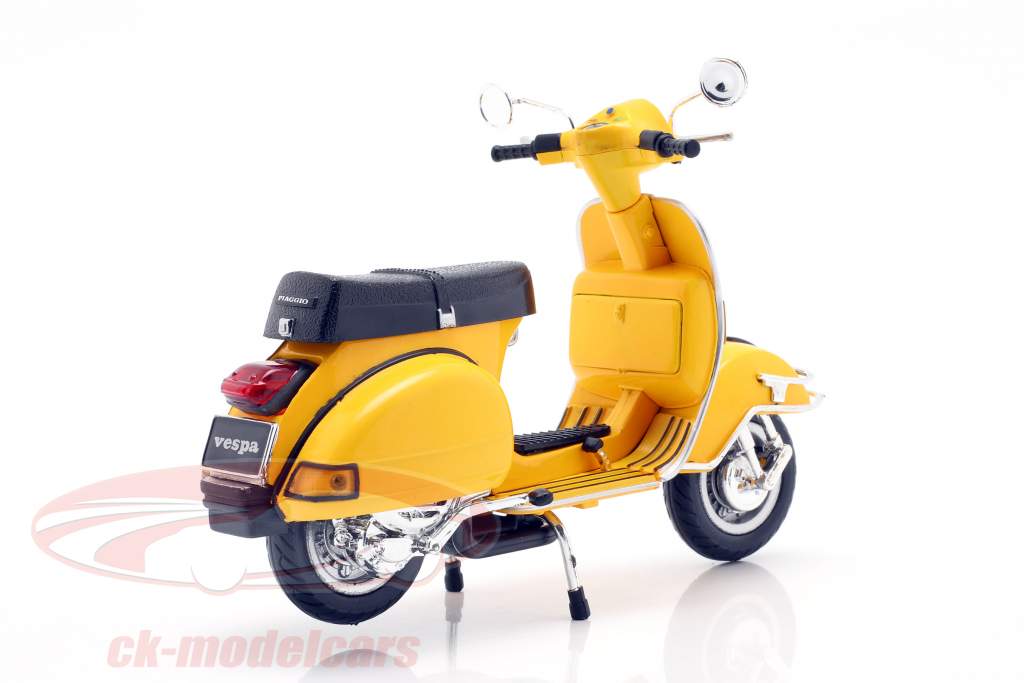 Vespa P200E del Opførselsår 1978 gul 1:12 NewRay