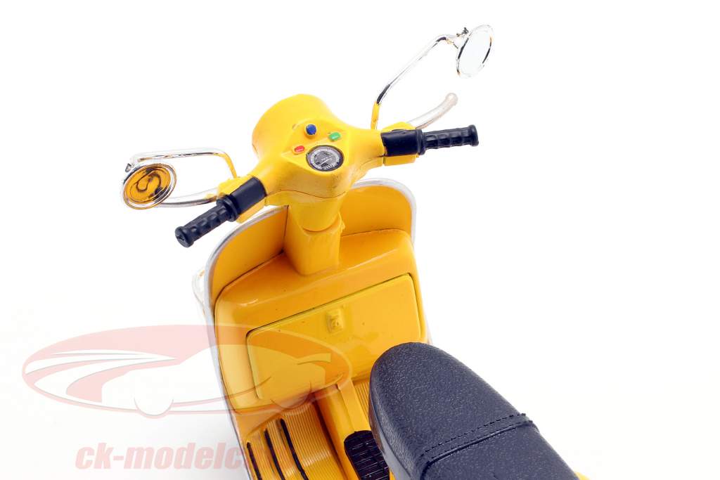 Vespa P200E del Opførselsår 1978 gul 1:12 NewRay