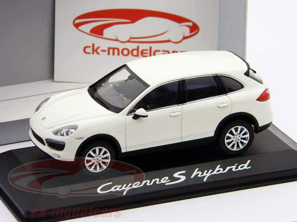 ポルシェカイエンSハイブリッドホワイト/ホワイト1時43ミニチャンプス
