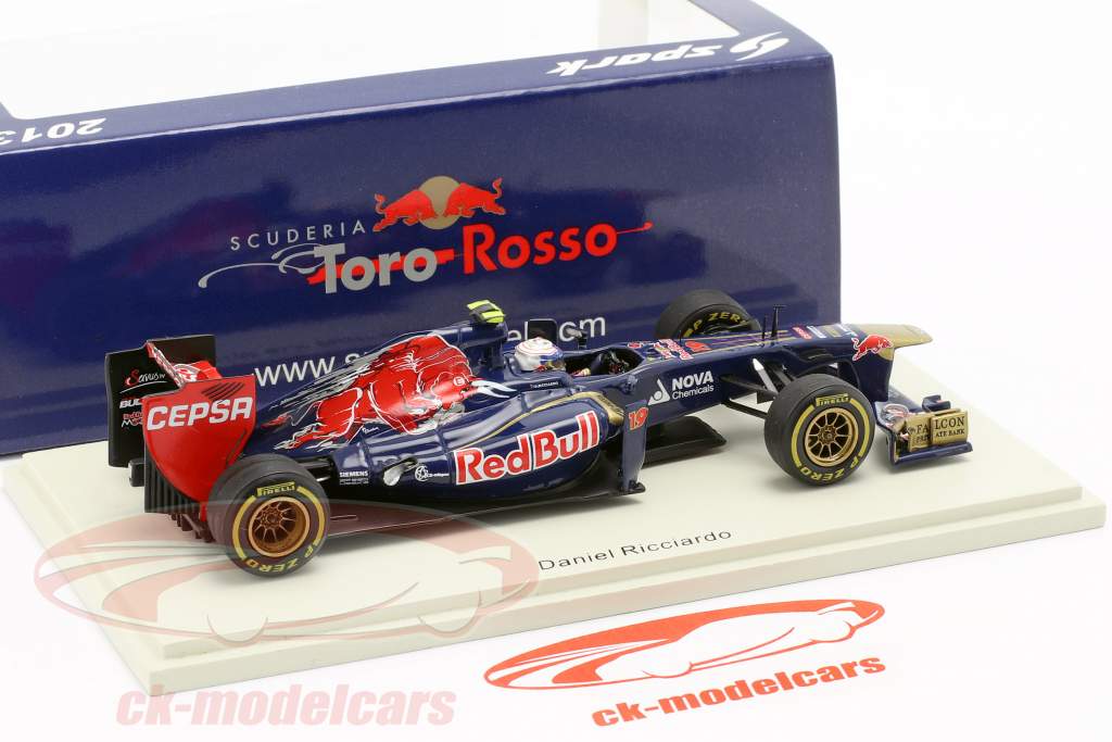 Daniel Ricciardo Scuderia Torro Rosso STR8 #19 Fórmula 1 2013 1:43 Spark