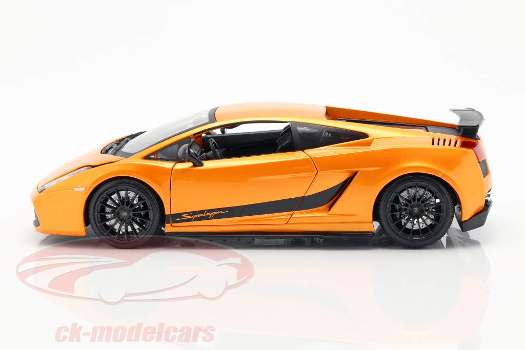 Lamborghini Gallardo Superleggera Jaar 2007 oranje 1:18 Maisto