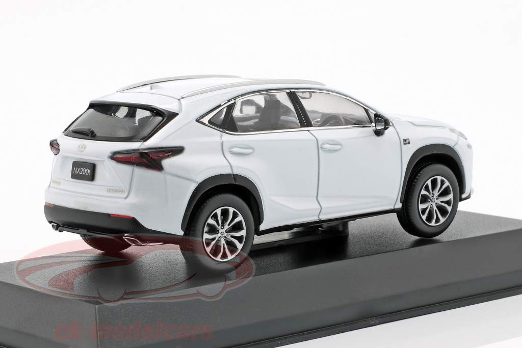 Lexus NX200t année de construction 2014 blanc 1:43 Kyosho