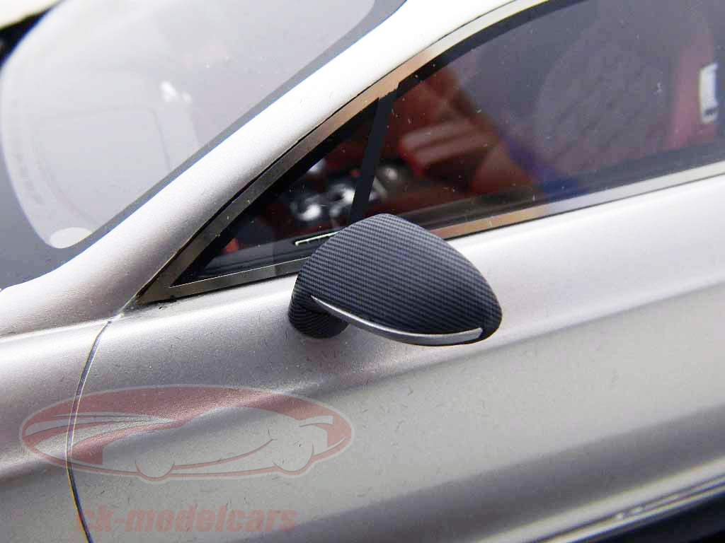 Bentley Continental GT silver 1:12 Paragon Models