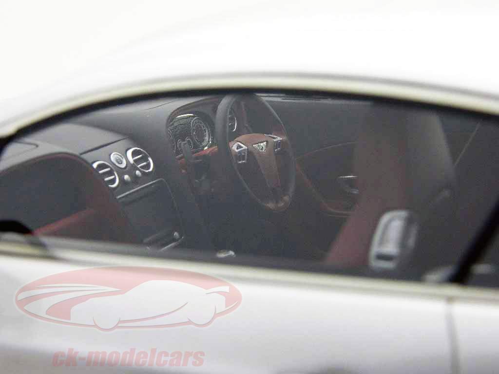 Bentley Continental GT (RHD) silver 1:12 Paragon Models
