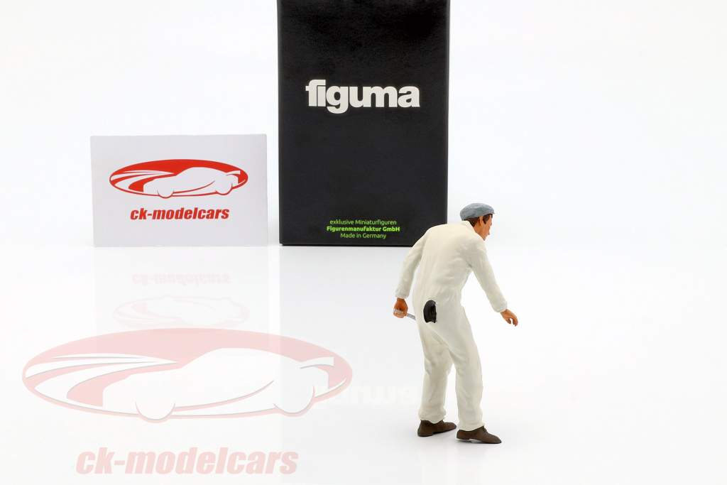 Mechanic with white Overalls Figure 1:18 FigurenManufaktur