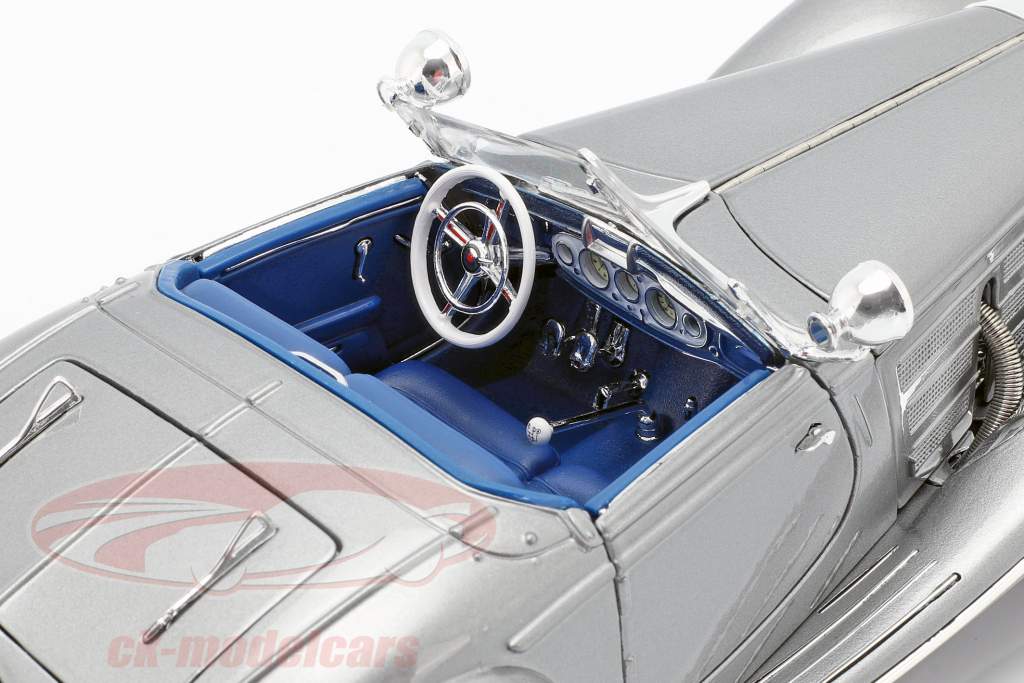 Mercedes-Benz 500 K Special Roadster Year 1934-1936 silver 1:18 Maisto