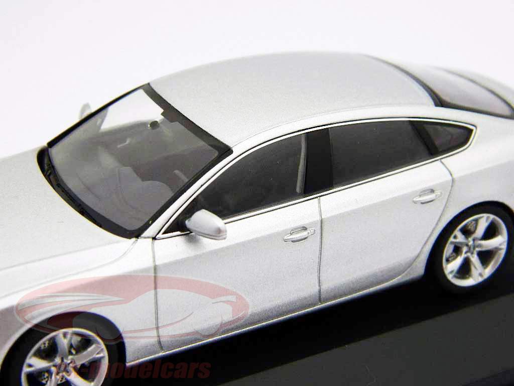 Audi A5 Sportback silber / silver 1:43 Schuco