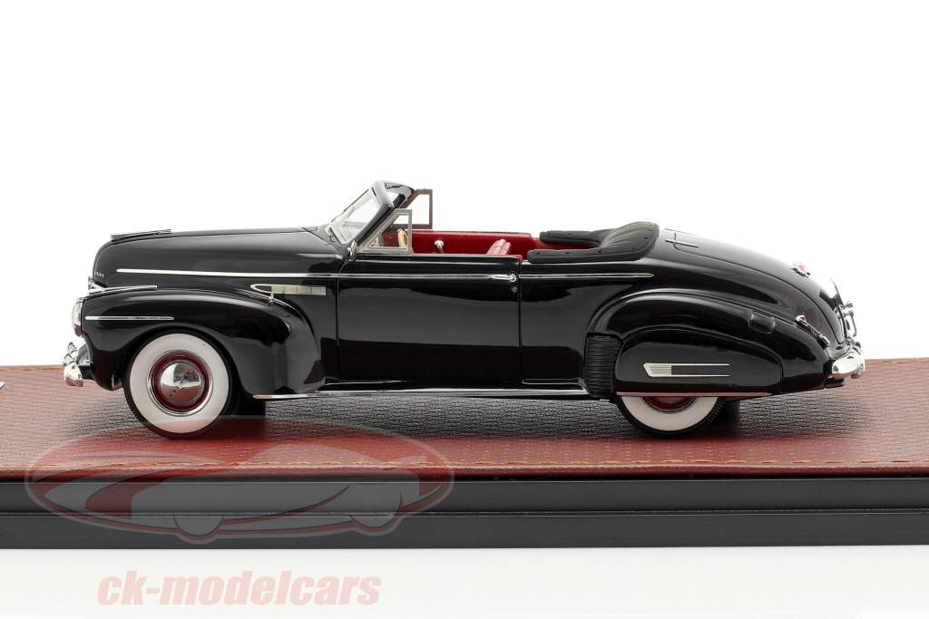 Buick Roadmaster Convertible 76C Open Год постройки 1941 черный 1:43 GLM