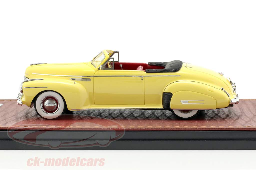 Buick Roadmaster Convertible 76C открытый Год постройки 1941 желтый 1:43 GLM