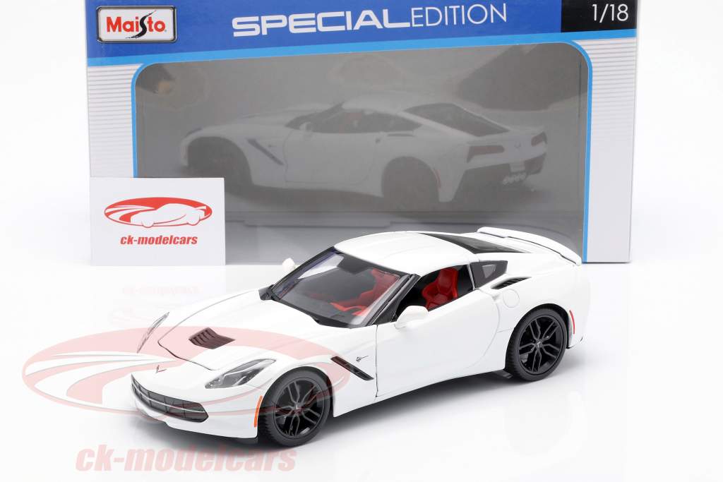 Corvette Stingray Z51 Jaar 2014 wit 1:18 Maisto