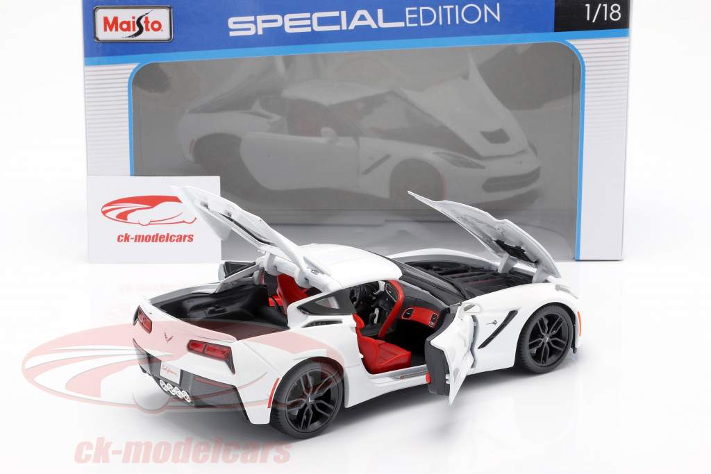 Corvette Stingray Z51 Jaar 2014 wit 1:18 Maisto