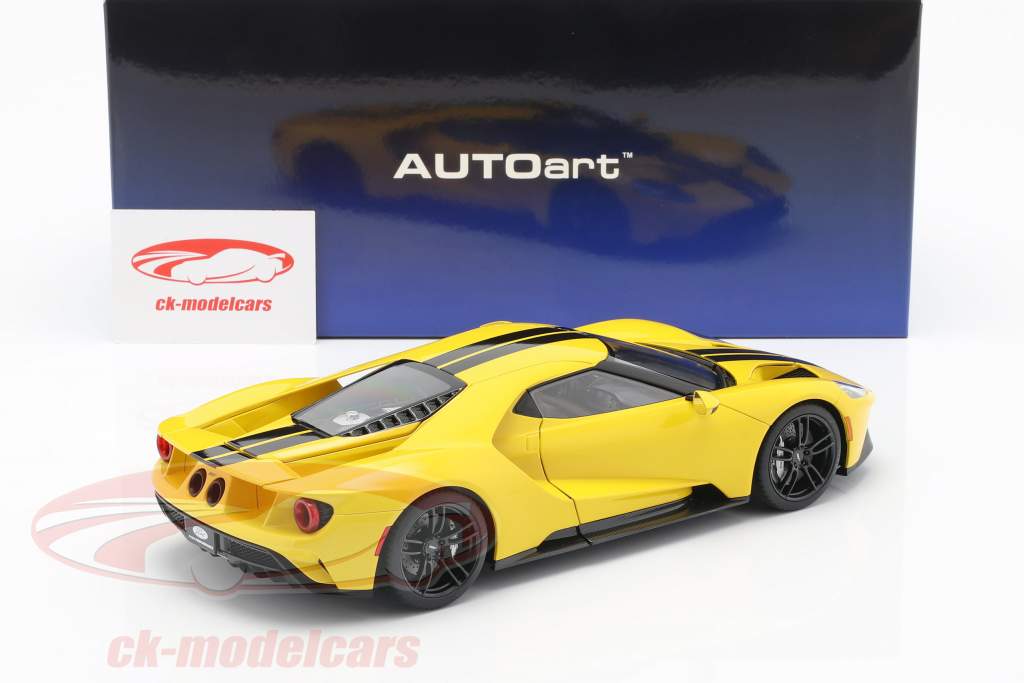 Ford GT Год постройки 2017 triple желтый с черный полосы 1:18 AUTOart