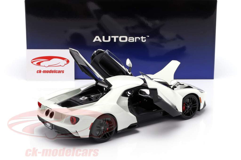 Ford GT 建造年份 2017 冻结的 白 1:18 AUTOart