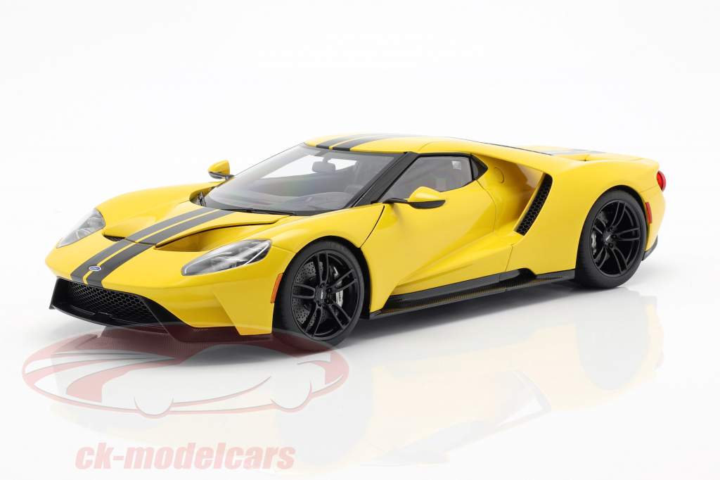 Ford GT Год постройки 2017 triple желтый с черный полосы 1:18 AUTOart