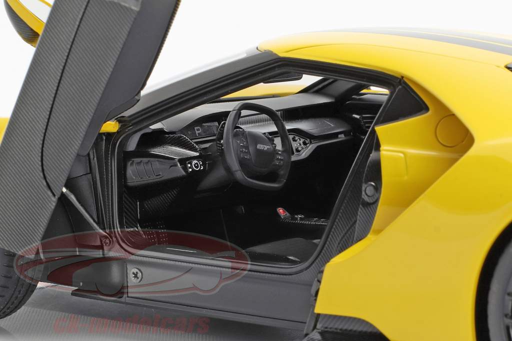 Ford GT Год постройки 2017 triple желтый с черный полосы 1:18 AUTOart