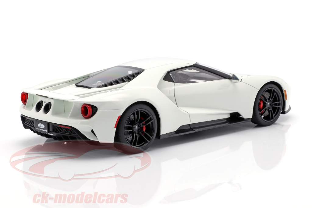 Ford GT 建造年份 2017 冻结的 白 1:18 AUTOart