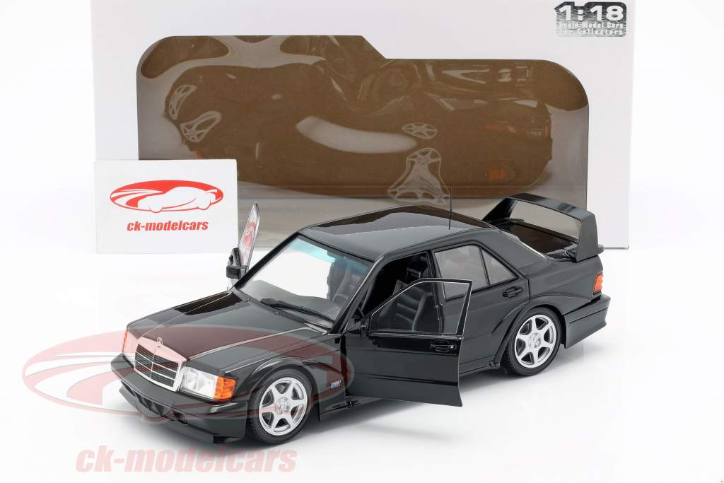 Mercedes-Benz 190E 2.5-16V Evolution II ano de construção 1990 preto 1:18 Solido