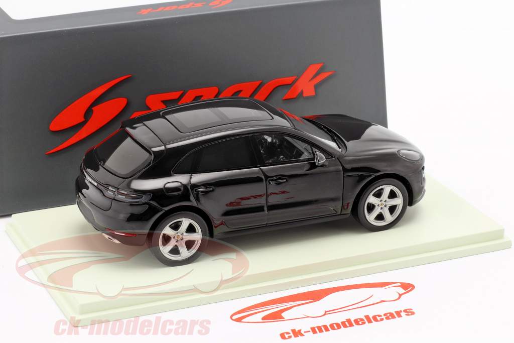 Porsche Macan 築 2019 黒 1:43 Spark