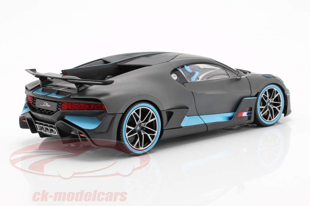 Bugatti Divo año de construcción 2018 estera gris / azul claro 1:18 Bburago