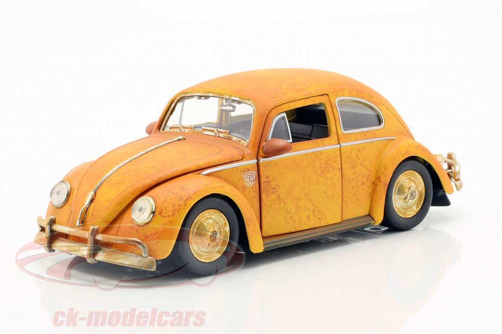Volkswagen VW Beetle Bumblebee with Charlie figure Transformers 1:24 Jada Toys