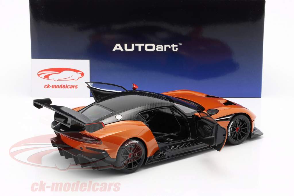 Aston Martin Vulcan año de construcción 2015 Madagascar naranja 1:18 AUTOart