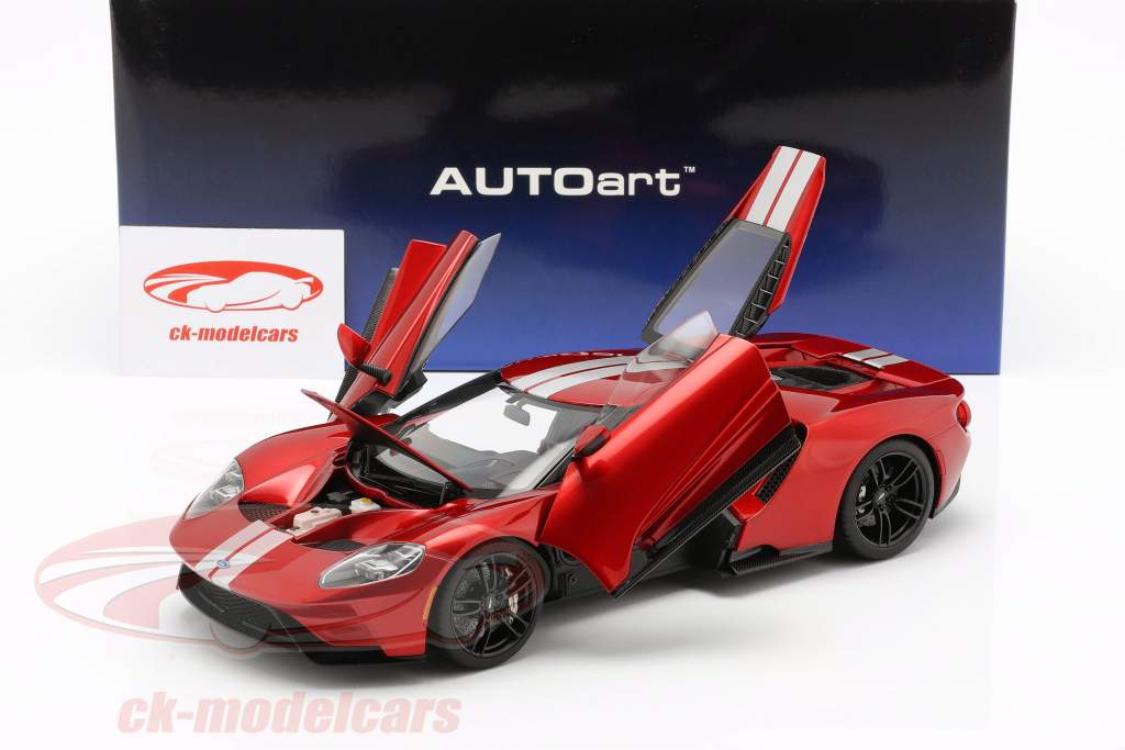 Ford GT Год постройки 2017 liquid красный / серебро 1:18 AUTOart