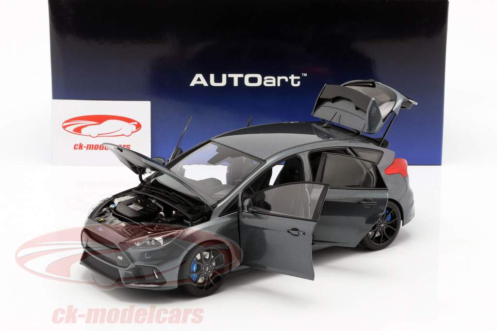 Ford Focus RS 築 2016 ステルス グレー 1:18 AUTOart