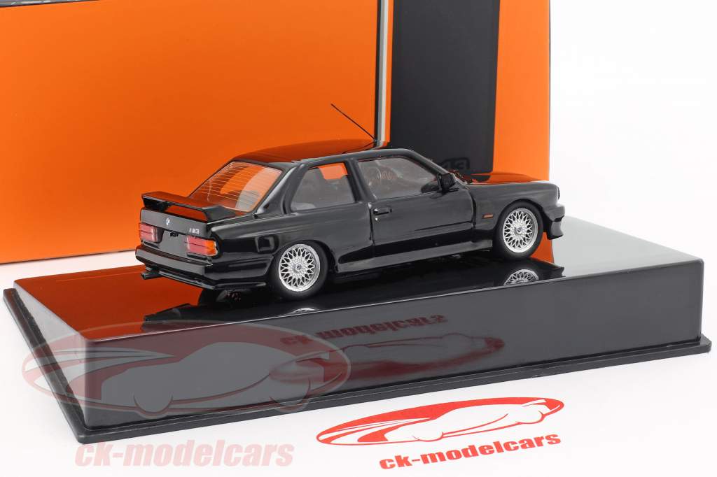 BMW M3 (E30) Sport Evolution año de construcción 1990 negro 1:43 Ixo