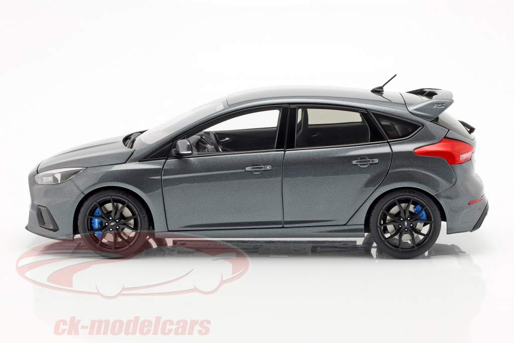 Ford Focus RS 築 2016 ステルス グレー 1:18 AUTOart